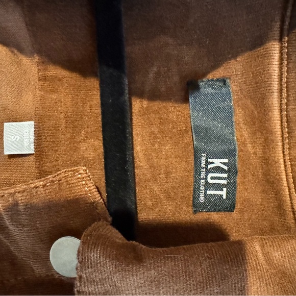 Amelia Corduroy Trucker Jacket In Cognac Kut From The Cloth - Picture 4 of 5